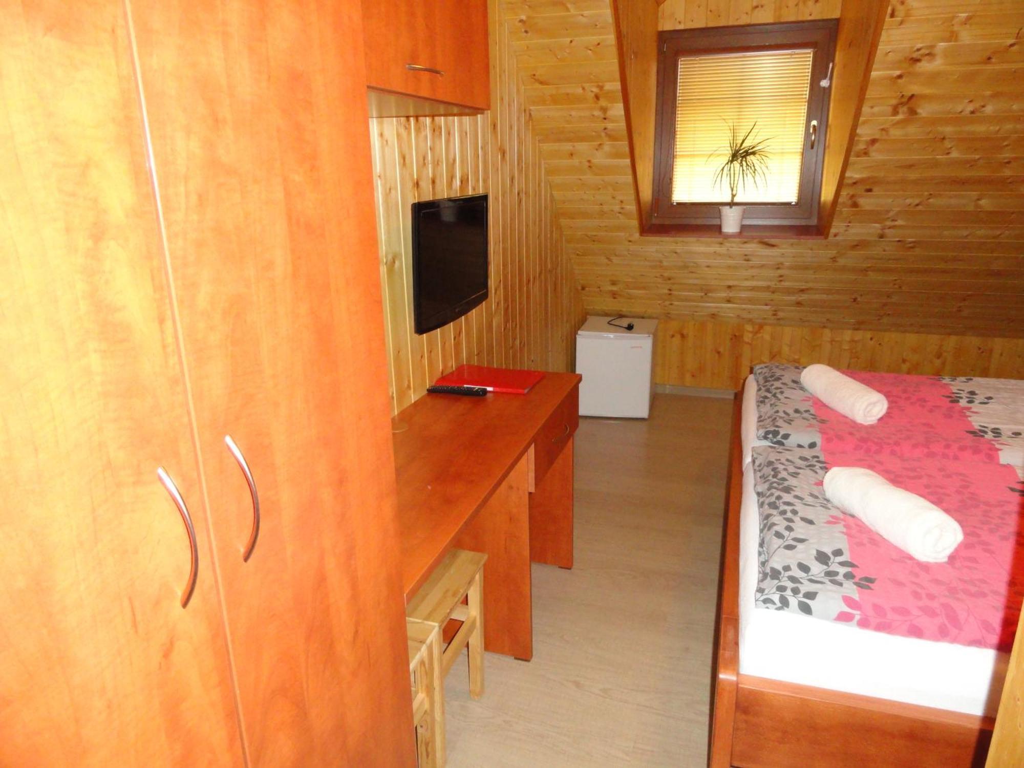 Penzion Žumberk Nové Hrady Exterior foto